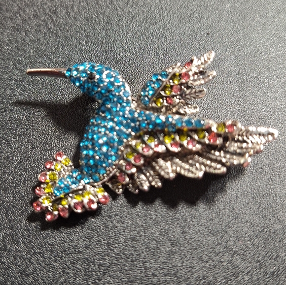 NEW - Colorful Rhinestone, Hummingbird Bird Brooch - Picture 1 of 2